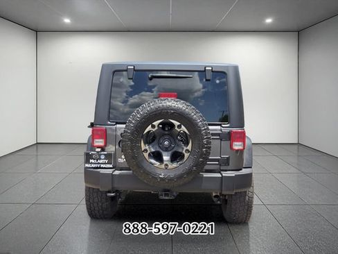 Used 2018 Jeep Wrangler Sport AWD/4WD image 4