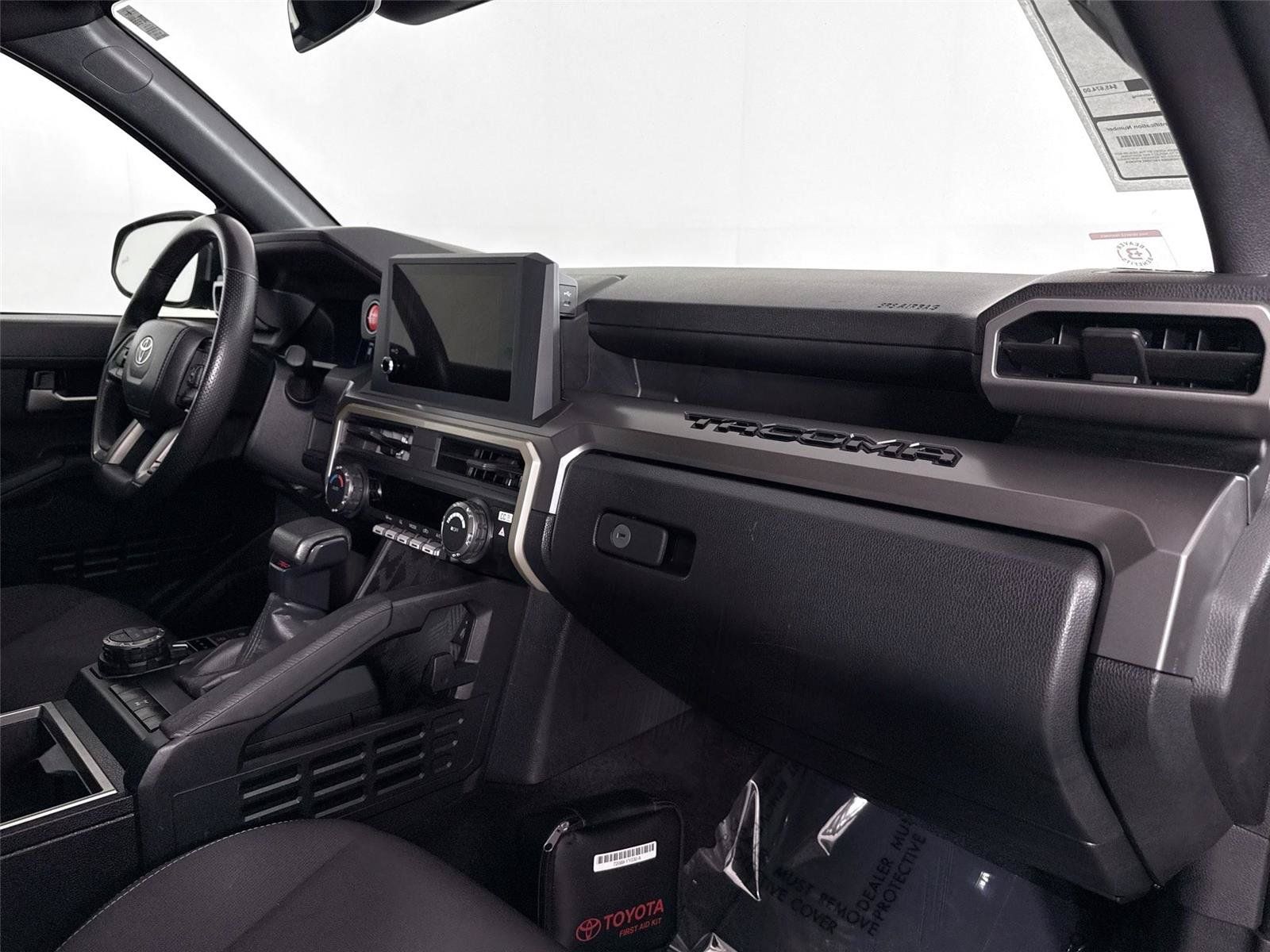 Used 2024 Toyota Tacoma TRD Off-Road AWD/4WD image 38