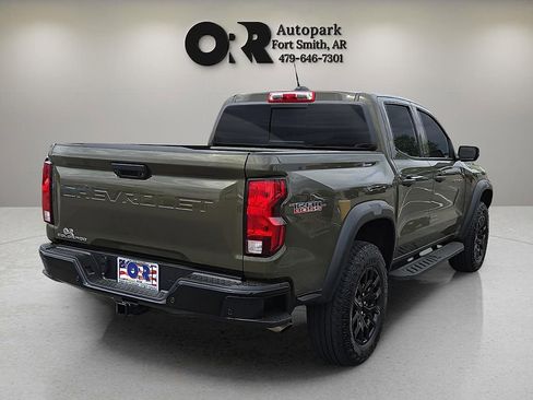 Used 2025 Chevrolet Colorado Trail Boss image 5