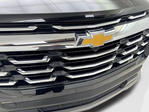 Used 2025 Chevrolet Equinox LT FWD image 25