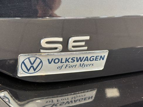 Used 2022 Volkswagen Taos SE FWD image 30