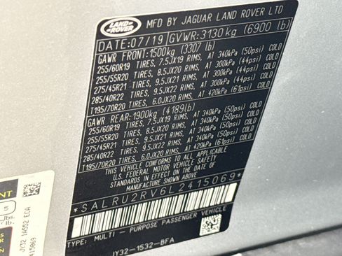 Used 2020 Land Rover Discovery Landmark AWD/4WD image 35