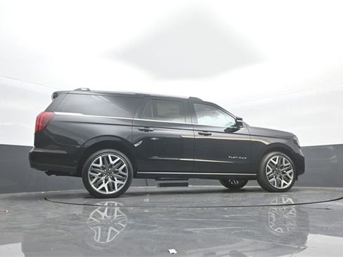 New 2025 Ford Expedition Max Platinum w/ Platinum Ultimate Package image 29