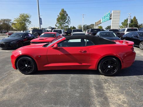 Used 2020 Chevrolet Camaro LT image 7