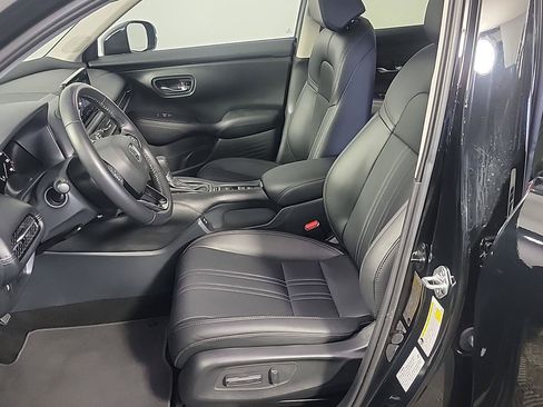 Certified 2025 Honda HR-V EX-L image 18