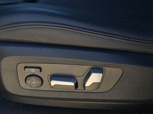 Used 2020 BMW X5 sDrive40i w/ Premium Package image 29