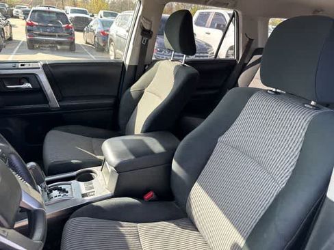 Used 2016 Toyota 4Runner SR5 image 4