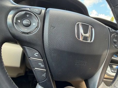Used 2015 Honda Accord EX-L image 19