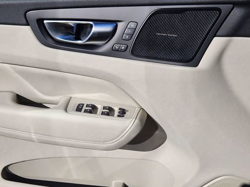 New 2026 Volvo XC60 B5 Ultra w/ Climate Package image 12