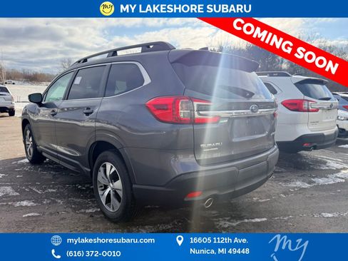 Used 2024 Subaru Ascent Premium w/ Convenience Package image 6