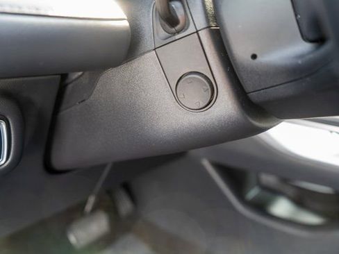 Used 2024 Lincoln Nautilus Reserve w/ Equipment Group 203A image 26