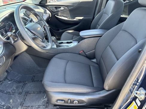 Used 2020 Chevrolet Malibu LT FWD image 17
