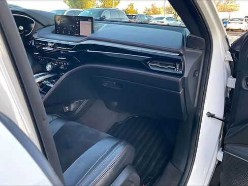 Used 2023 Acura MDX A-Spec image 18