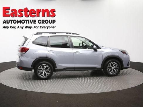 Used 2022 Subaru Forester Premium AWD/4WD image 47