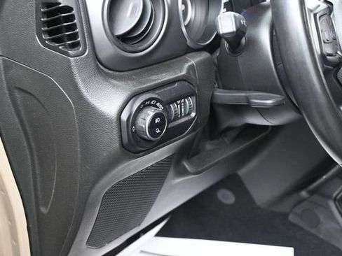 Used 2022 Jeep Gladiator Sport AWD/4WD image 12