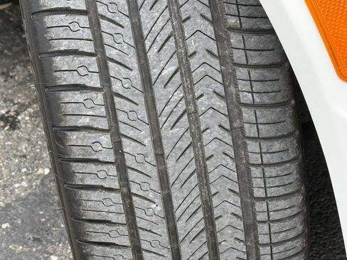 Used 2009 Mercedes-Benz C 63 AMG Sedan image 26