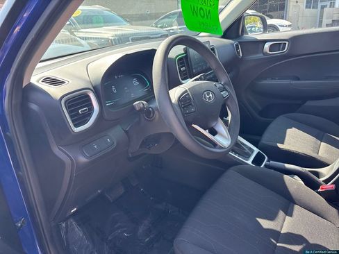 Certified 2023 Hyundai Venue SE FWD image 22
