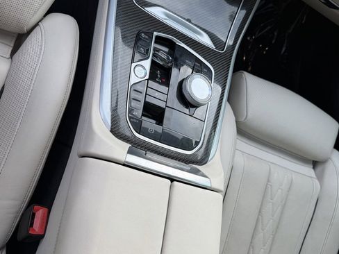 Used 2024 BMW X5 M60i image 23