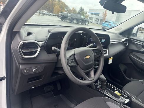 New 2026 Chevrolet TrailBlazer LT AWD/4WD image 10