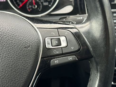 Used 2015 Volkswagen Golf 4-Door image 27