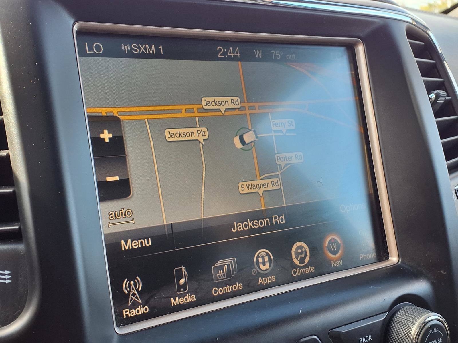 Used 2015 Jeep Grand Cherokee Overland RWD image 22