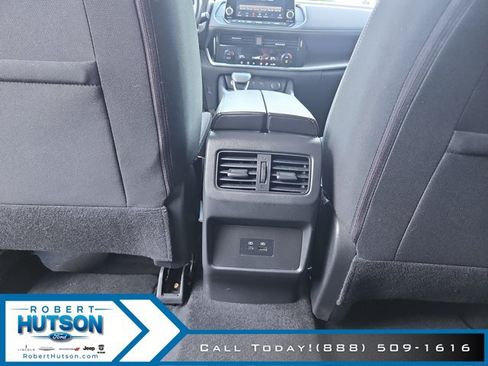 Used 2021 Nissan Rogue SV FWD image 22