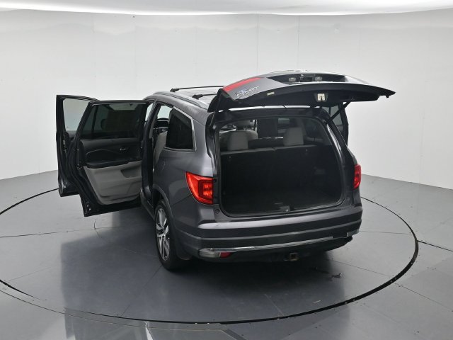 Used 2016 Honda Pilot Touring image 50