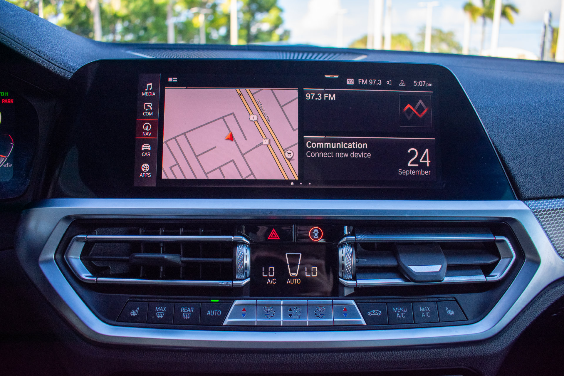 Used 2022 BMW 430i Convertible w/ M Sport Package RWD image 29
