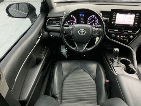 Used 2021 Toyota Camry SE FWD image 30