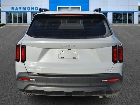 Certified 2023 Kia Sorento X-Line EX image 4