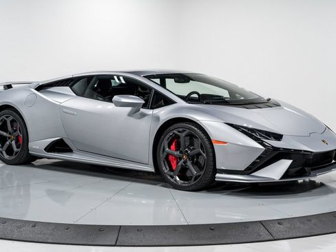 Used 2023 Lamborghini Huracan Tecnica RWD image 39