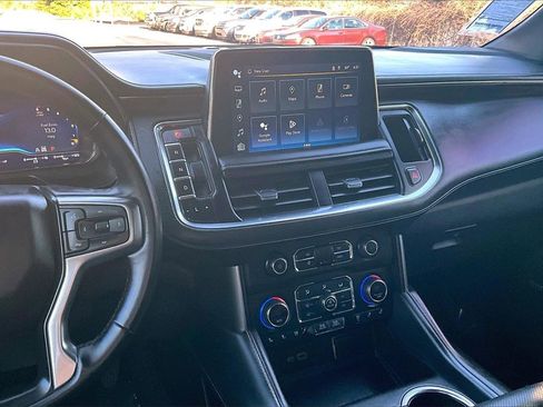 Certified 2023 Chevrolet Suburban Premier image 10