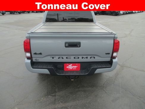 Used 2021 Toyota Tacoma SR5 image 8