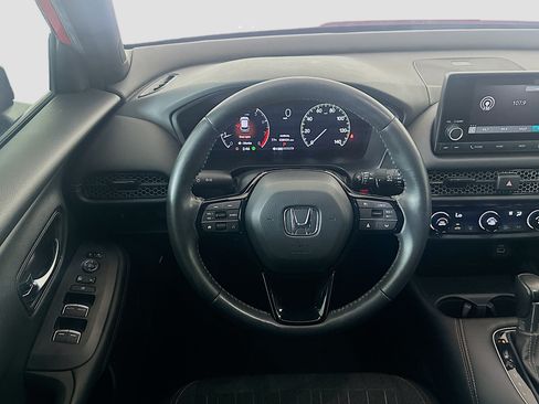 Used 2024 Honda HR-V Sport image 18