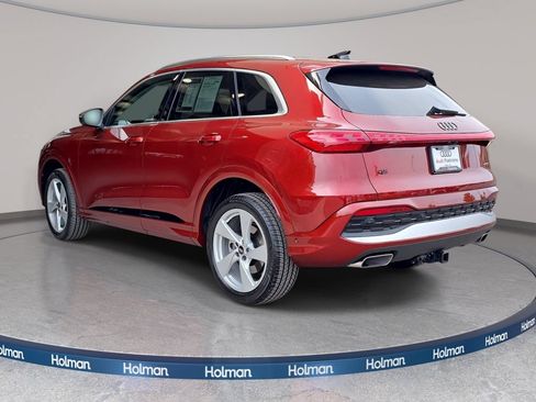 Used 2025 Audi Q5 Premium Plus w/ Premium Plus AWD/4WD image 8