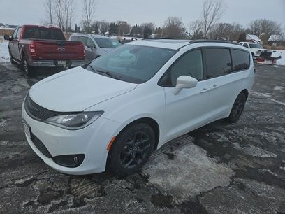 Used 2019 Chrysler Pacifica Touring-L Plus w/ Advanced Safetytec Group