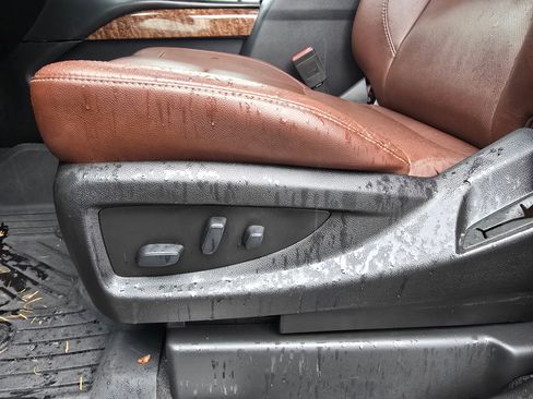 Used 2019 Chevrolet Tahoe Premier w/ Premier Plus Edition image 28