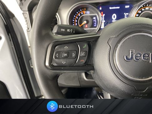 Used 2023 Jeep Gladiator Sport AWD/4WD image 23