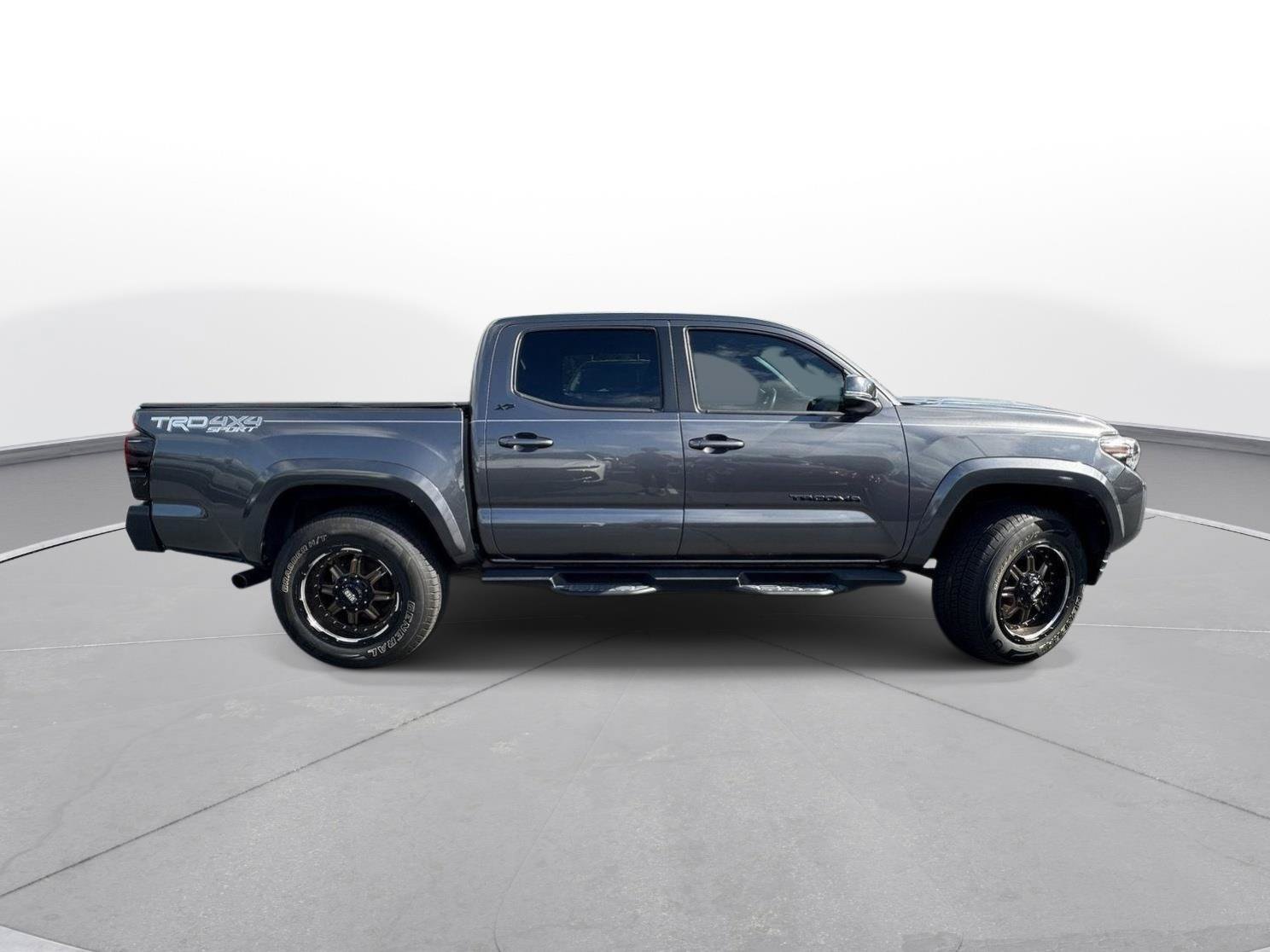 Used 2021 Toyota Tacoma TRD Sport AWD/4WD image 5