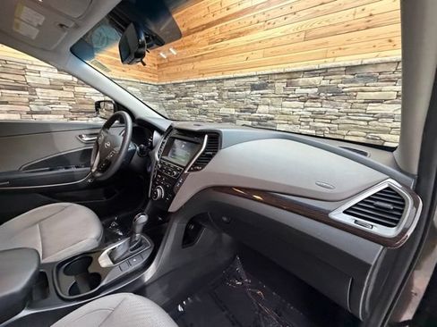 Used 2018 Hyundai Santa Fe Sport w/ 2.4L Value Package 02 AWD/4WD image 15