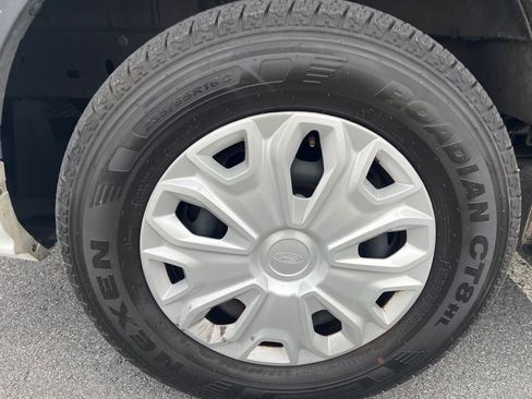 Used 2023 Ford Transit 350 XLT image 28