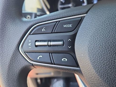 Used 2020 Hyundai Santa Fe SE FWD image 18