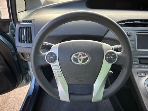 Used 2012 Toyota Prius One image 10