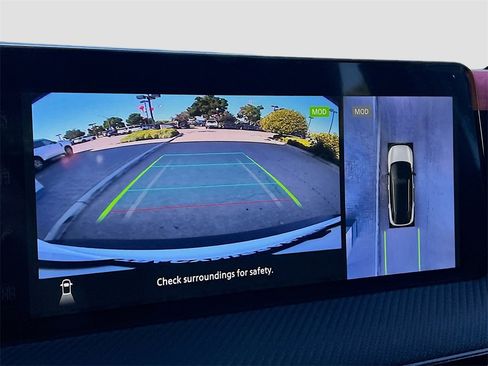 New 2026 Nissan Kicks SR image 13