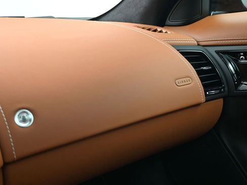 Used 2024 Jaguar F-TYPE R AWD/4WD image 19