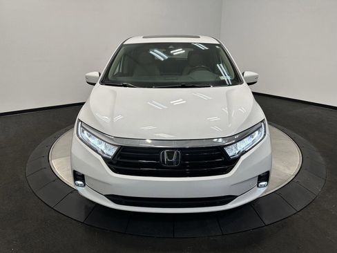 Certified 2023 Honda Odyssey Elite image 3