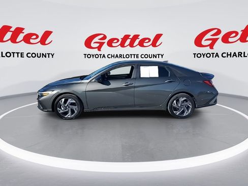 Used 2025 Hyundai Elantra Sport image 5