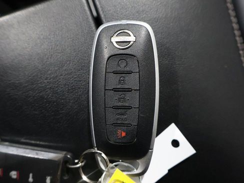 Used 2023 Nissan Rogue SV w/ SV Premium B Package image 29