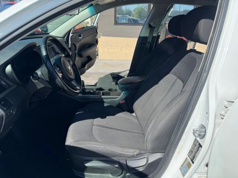 Used 2016 Kia Optima LX FWD image 8