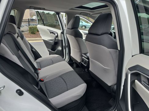 Used 2024 Toyota RAV4 XLE w/ Convenience Package image 11